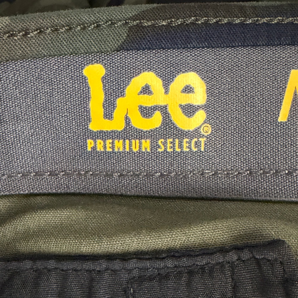 Lee Premium Select CARGO Pants Mens 40x30 Green CAMO Motion Stretch Straight - Picture 2 of 12